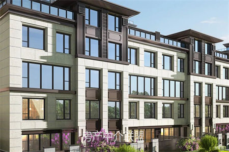 龙都花园3室1厅1卫113㎡带院